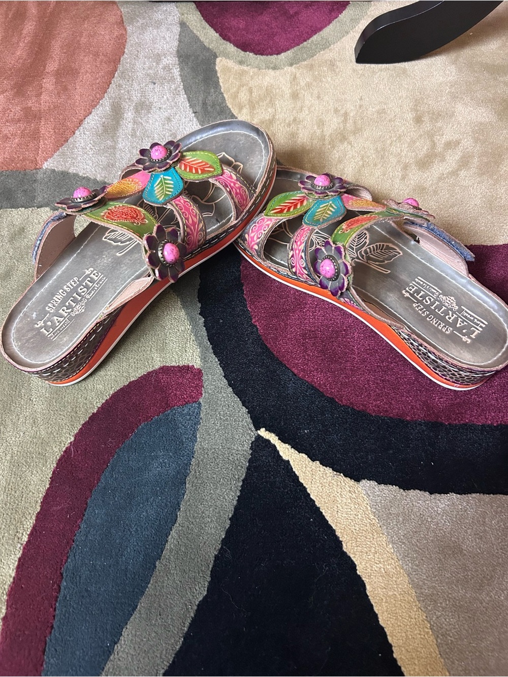L'Artiste Women’s Multicolor Floral Leather Sandals